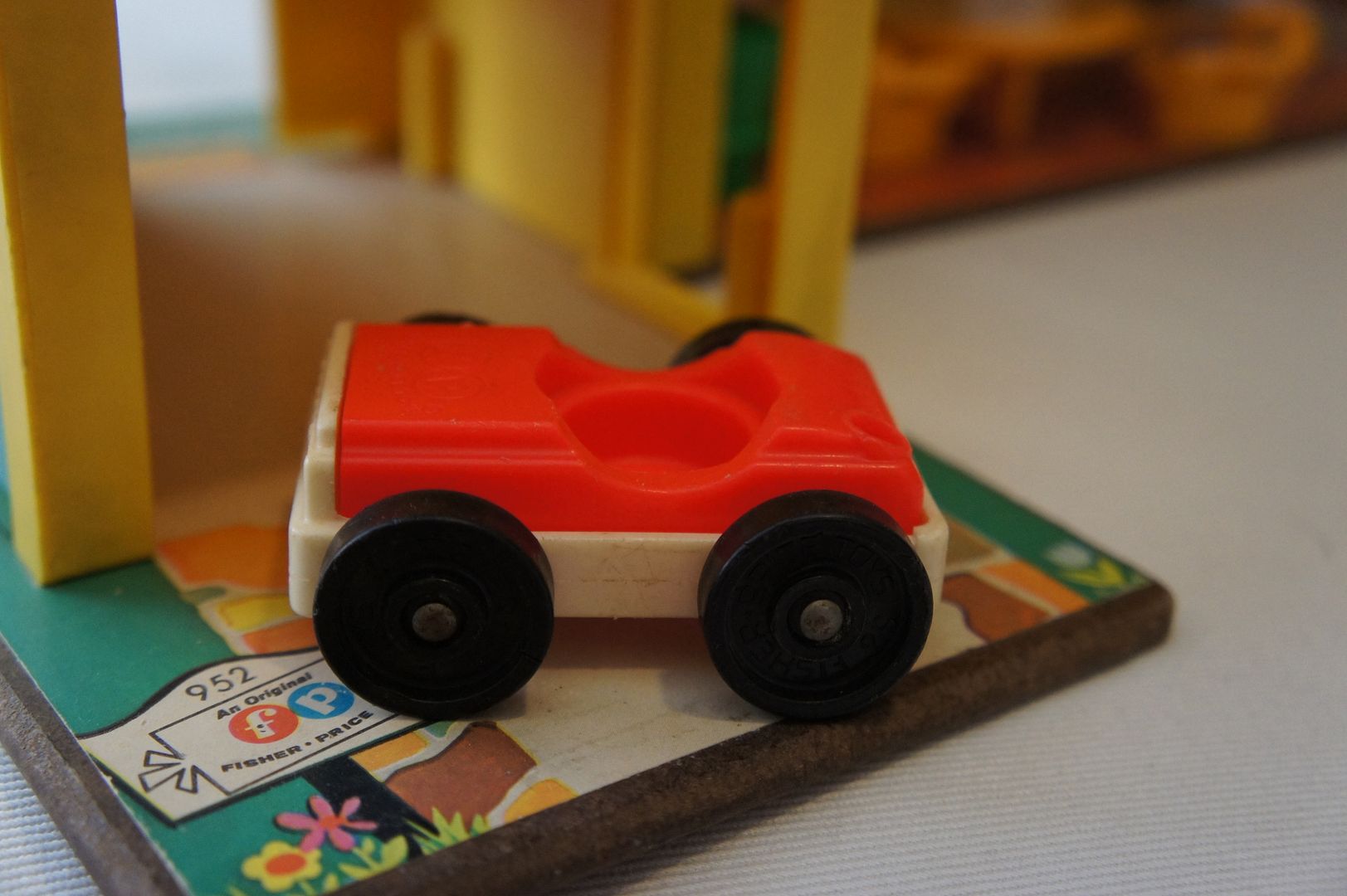 Anne's Odds and Ends Fisher Price Friday (original) Play Family House